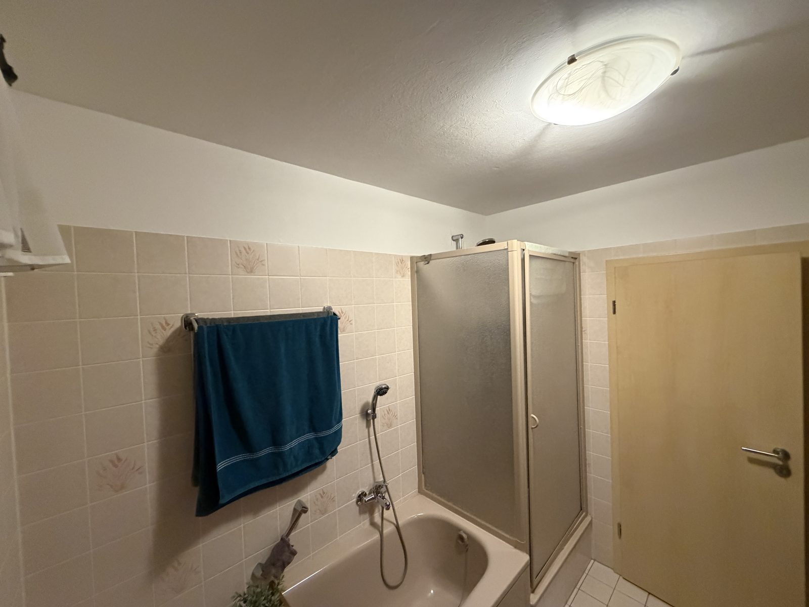 Badezimmer vorher 3